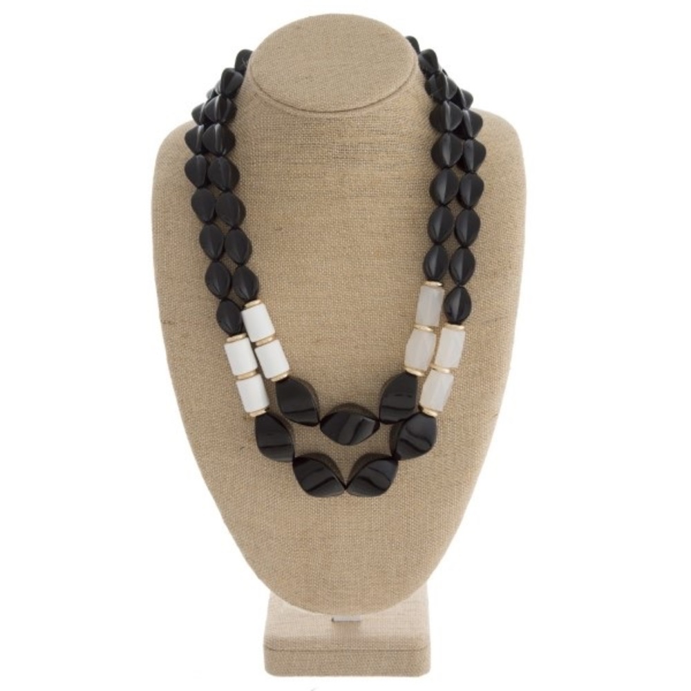 Black and White Chunky Statement Necklace NWT